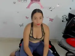 Amateur Adult Webcam of isa_loves_cum