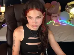 Amateur Free Porn Cam of BabyFlowerr