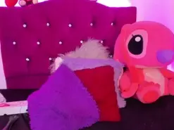 Amateur Nude Webcam of emmy__dreams