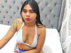 Amateur Free Porn Cam of LauraHillx