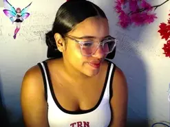 Amateur Live Sex of chleo_rosse