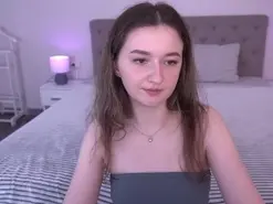 Amateur Free Live Porn of CyrenaLuxe