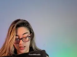 Amateur Live Porn of carol_blonde