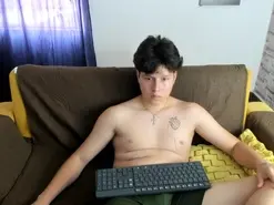 Amateur Live Sex Cam of Martin_Lows