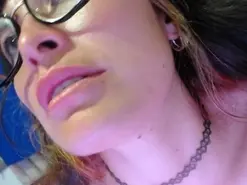 Amateur Sex Cam of AlexandraSaenz
