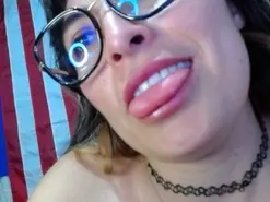 Amateur Adult Webcam of AlexandraSaenz