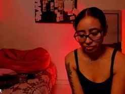 Amateur Adult Webcams of La_gata_69