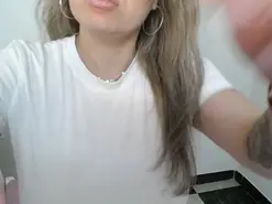 Amateur Live Sex Cam of Isabella_wish1