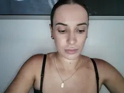 Amateur Best live sex cam show of bbygucci_7