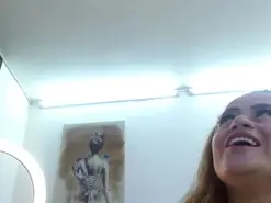 Amateur Free Live Porn of mature_magenta