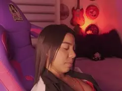 Amateur Free Porn Cam of MadelynRose