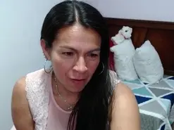 Amateur Sex Cam of Camilavargas_