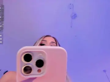 Bongacams Nude Webcam of SophieBarnett