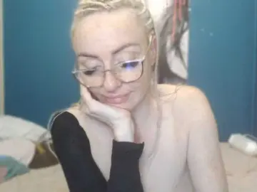 Bongacams Live Sex Cam of NADINNNE