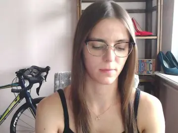 Bongacams Watch Live Sex Cams of MegiKiss