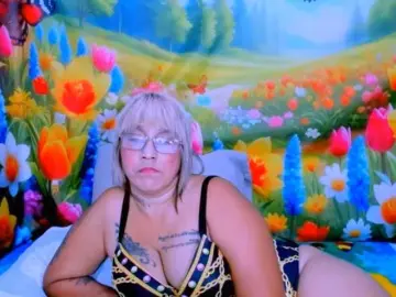 Bongacams Live Sex Cam of indianroxy