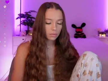 Bongacams Sex Cam of MaybeBabeTV