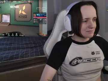 Bongacams Watch Live Sex Cams of LunaL0ve