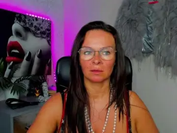 Bongacams Watch Live Sex Cams of HelenSHOW1