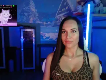Bongacams Free Porn Cam of QWEENII