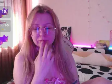 Bongacams Free Porn Cam of henby-streams
