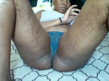 Bongacams Watch Live Sex Cams of Sexyapple2002
