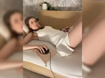 Bongacams Free Porn Cam of Incredible123