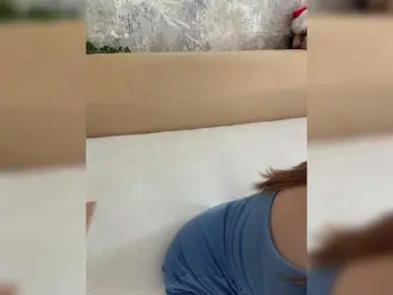 Bongacams Watch Live Sex Cams of Incredible123