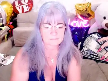 Bongacams Watch Live Sex Cams of siberianberry
