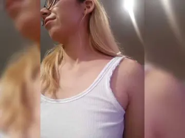 Bongacams Free Porn Cam of LittleSammy