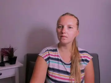 Bongacams Watch Live Sex Cams of RoseNatural
