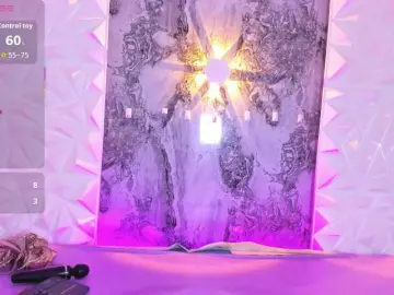 Bongacams Free Porn Cam of playful-violet