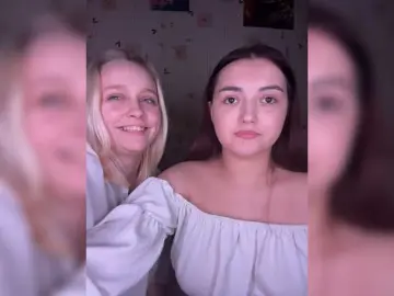 Bongacams Live Sex Cam of BellaAndAlice