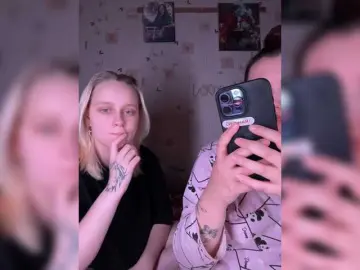 Bongacams Adult Webcam of BellaAndAlice