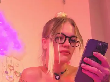 Bongacams Sex Chat of BrILLianteBarb