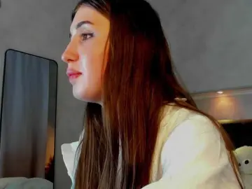 Bongacams Adult Webcam of Emily-Lews