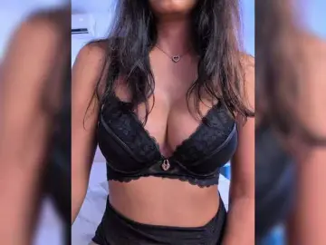 Bongacams Watch Live Sex Cams of -LanaRay-