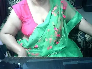 Bongacams Private Sex Chat of Indianbhabhimilf40