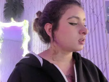 Bongacams Watch Live Sex Cams of Naomy-tay1