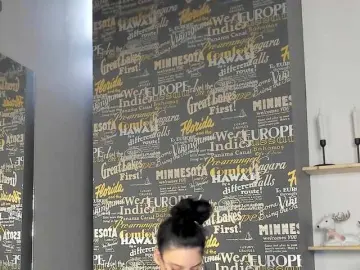 Bongacams Adult Webcam of RavenBliss