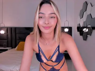 Bongacams Nude Webcam of MelissaMoore