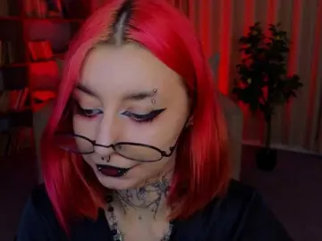 Bongacams Free Live Porn of MistressMarcelline