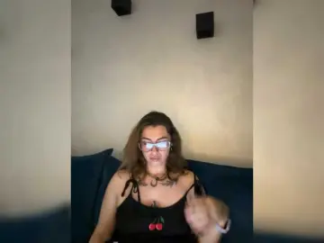 Bongacams Live Sex Cam of WILDGIRL