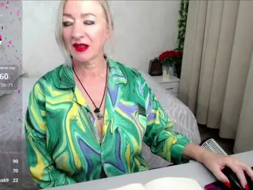 Bongacams Private Sex Chat of hunters-woman