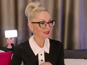 Bongacams Best live sex cam show of Milforja