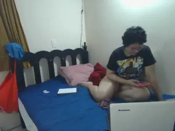 Bongacams Live Sex Cam of onlyLuxas23