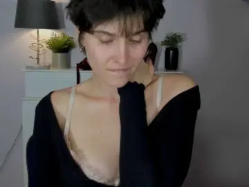 Bongacams Private Sex Chat of soft-sarah