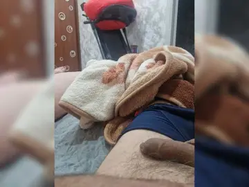 Bongacams Watch Live Sex Cams of Para222a