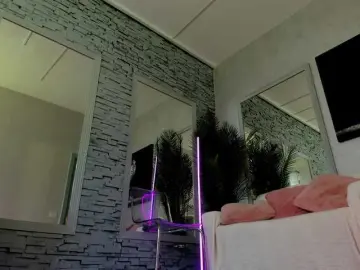 Bongacams Sex Chat of Reina-Cummings