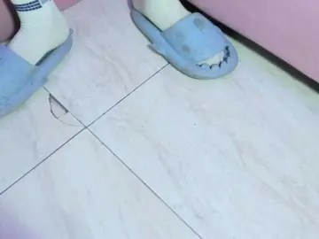 Bongacams Sex Cam of room-kitty